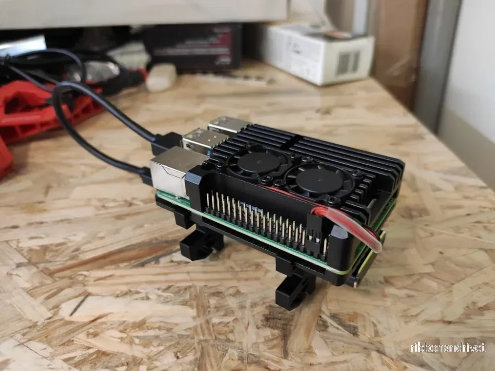 DIN-skenefäste för Raspberry Pi 4 med Armor-hölje - Bild 2