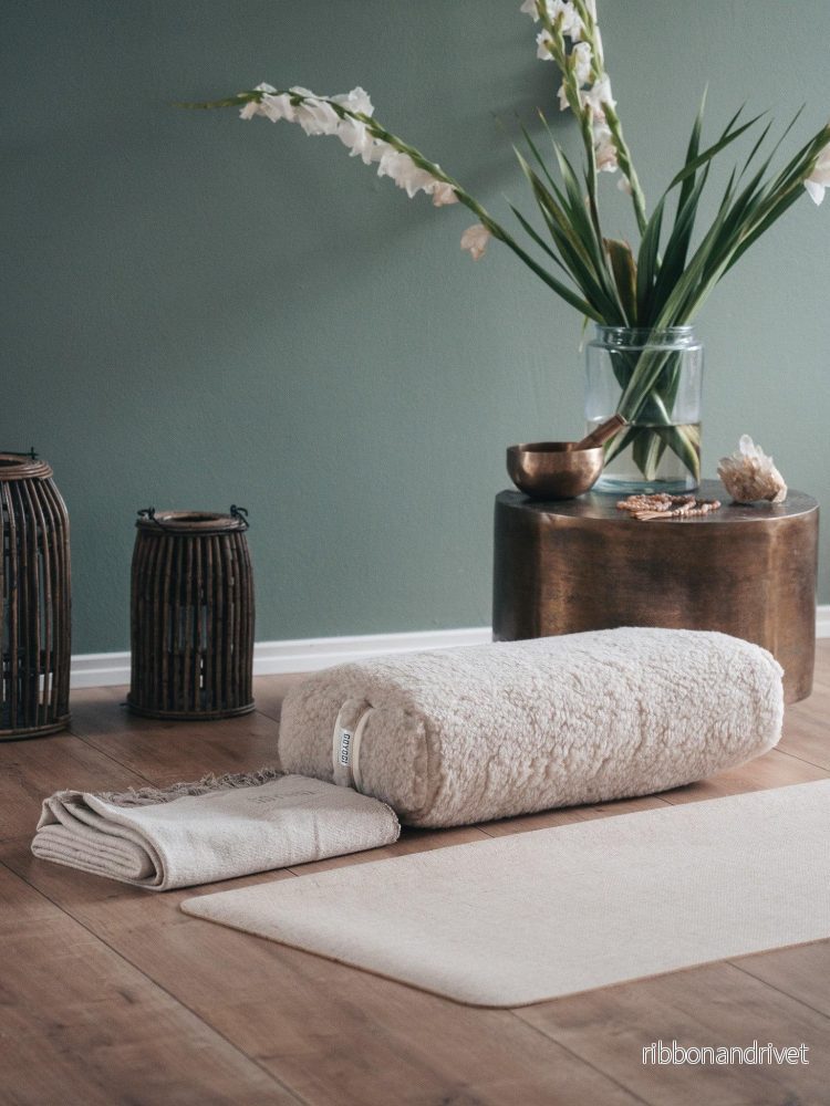 Release Wool Restorative Bolster – Sand Release Wool Restorative Bolster – Sand