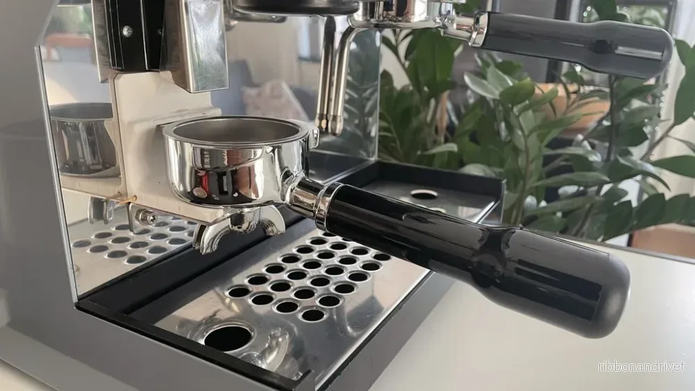 Quickmill 02835 - Adapter för kvarnhållare för normala och bottenlösa portafilter - Bild 2