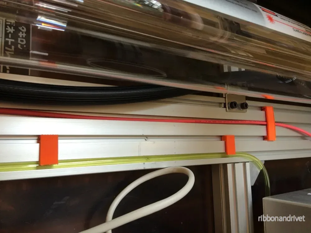 Lasersaur kabelklämma för effektiv kabelhantering - Bild 2