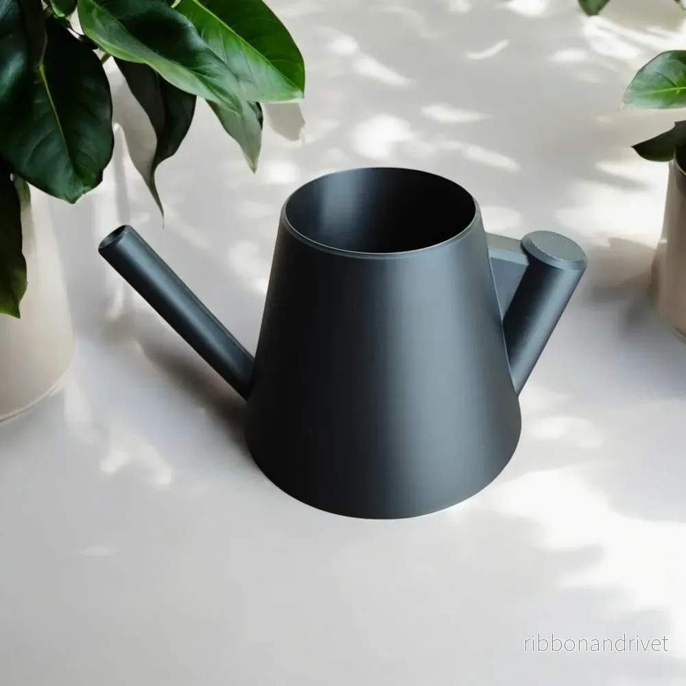 Modern vattenkanna i unik stubbdesign - Bild 2