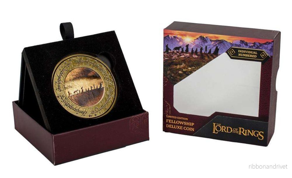 The Lord Of The Rings – Samlarmynt Deluxe med displayställ – The Fellowship The Lord Of The Rings – Samlarmynt Deluxe med displayställ – The Fellowship
