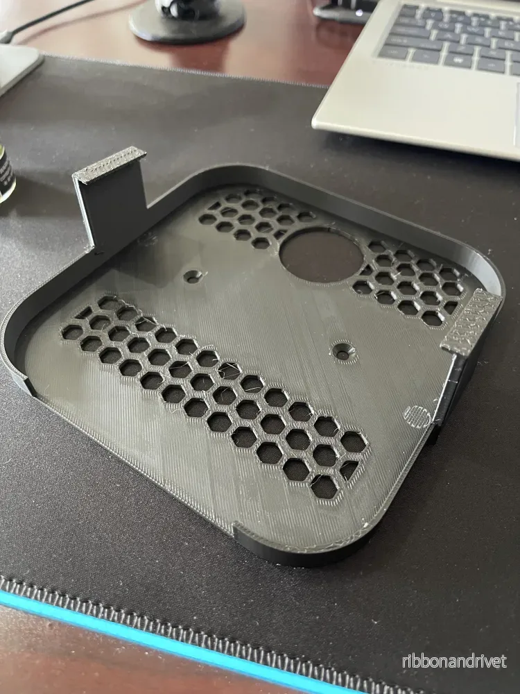 Wyze Mesh Router Pro vägg- och takmontering Wyze Mesh Router Pro vägg- och takmontering