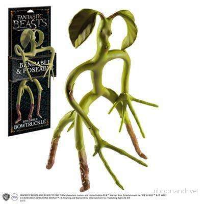 Fantastiska Vidunder – Poserbar Bowtruckle Fantastiska Vidunder – Poserbar Bowtruckle
