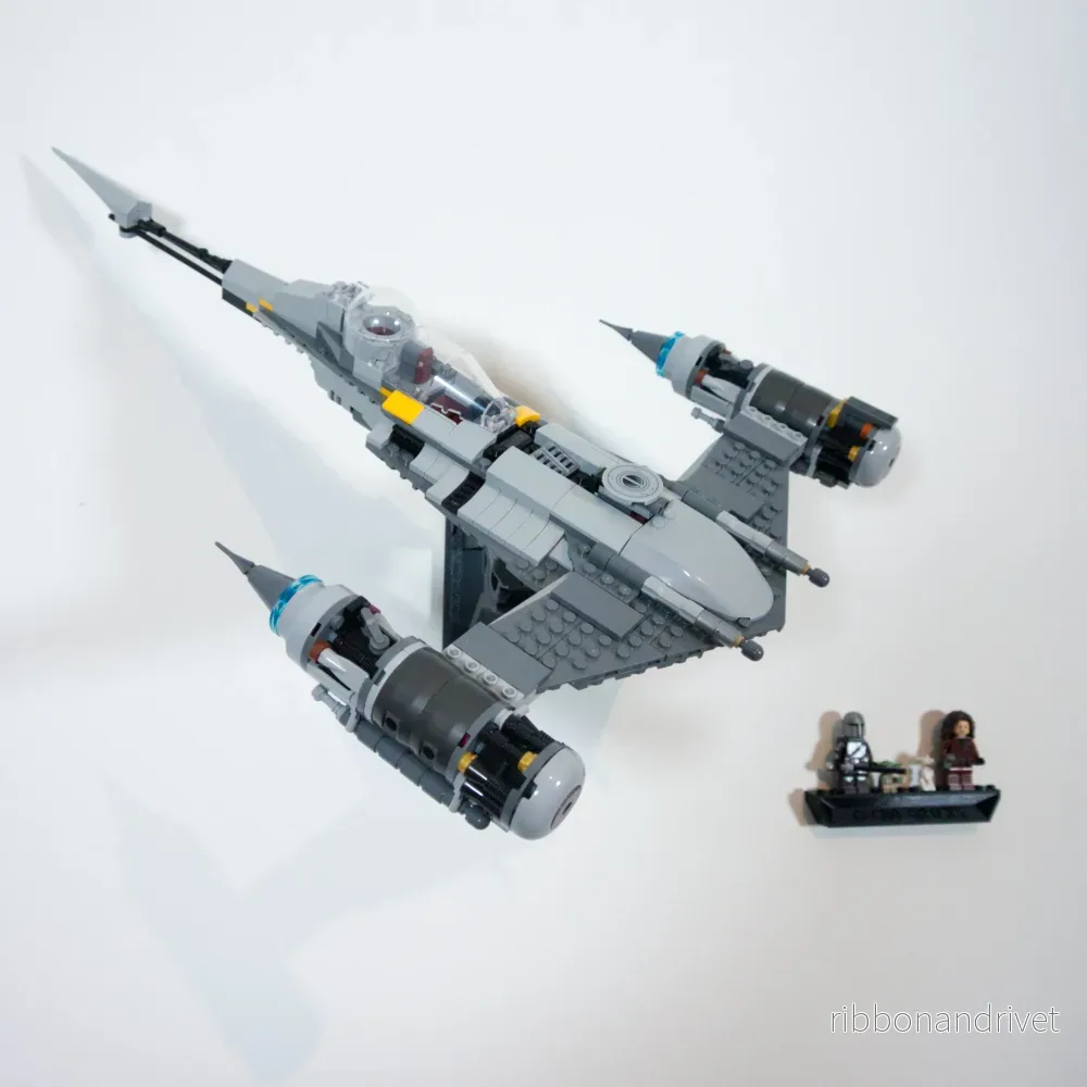 Justerbart väggfäste för LEGO N-1 Starfighter 75325 - Bild 3