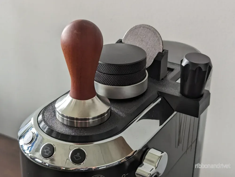 DeLonghi Dedica kopphållare och 51 mm verktygshållare (EC680/EC685) - Bild 2