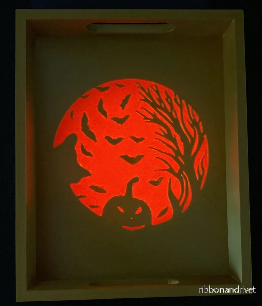 Dekorativ Halloween-slickbricka med praktiskt handtag - Bild 3