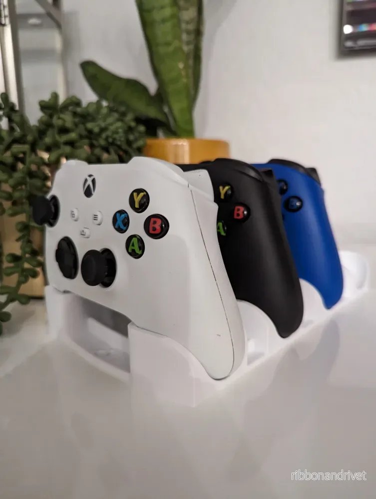 Xbox Controller-ställ (fyra) för Xbox One och Series X|S Xbox Controller-ställ (fyra) för Xbox One och Series X|S