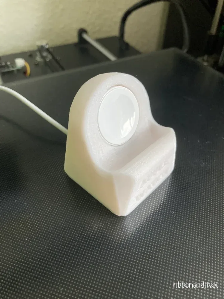 Apple Watch-ställ för 44 mm-modeller med USB-A-laddningskompatibilitet - Bild 2