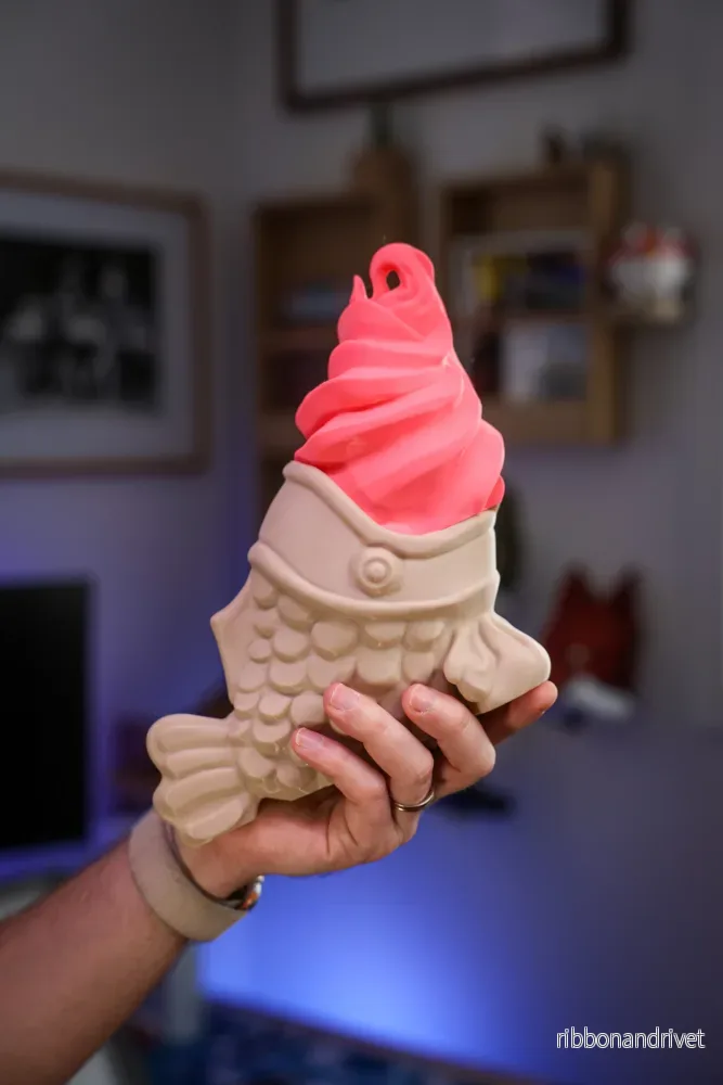 Japansk Taiyaki Glassformad Behållare för Förvaring