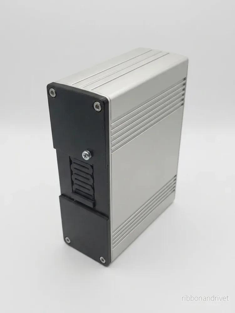 Teltonika TSW210 DIN-skenaadapter Teltonika TSW210 DIN-skenaadapter