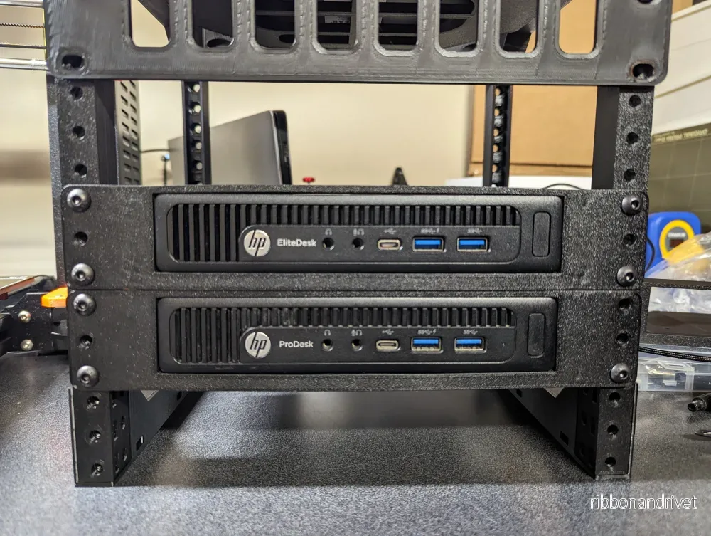 10″ 1U rackmontering för HP EliteDesk/ProDesk Mini G2 10″ 1U rackmontering för HP EliteDesk/ProDesk Mini G2