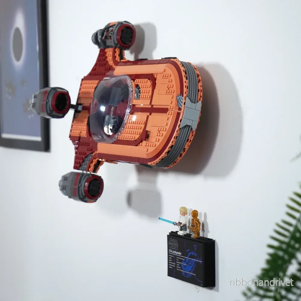 Väggfäste för Star Wars Landspeeder 75341