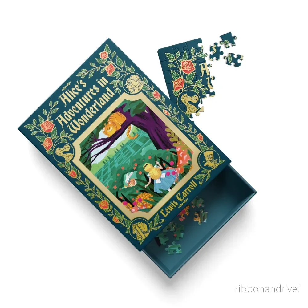 Minipussel 99 bitar – Alice’s Adventures in Wonderland (Flame Tree Publishing) Minipussel 99 bitar – Alice’s Adventures in Wonderland (Flame Tree Publishing)