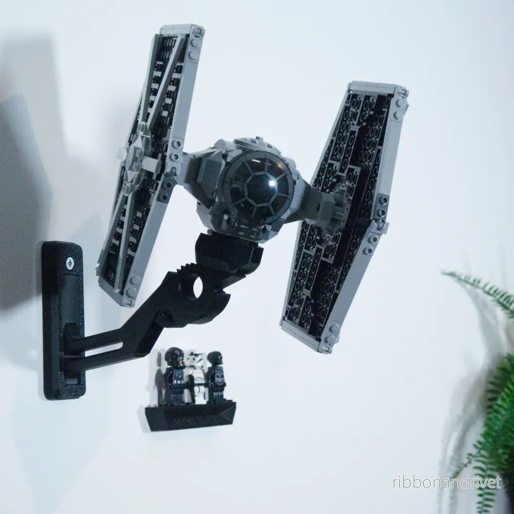 Justerbart väggfäste för TIE Fighter 75300 - Bild 2