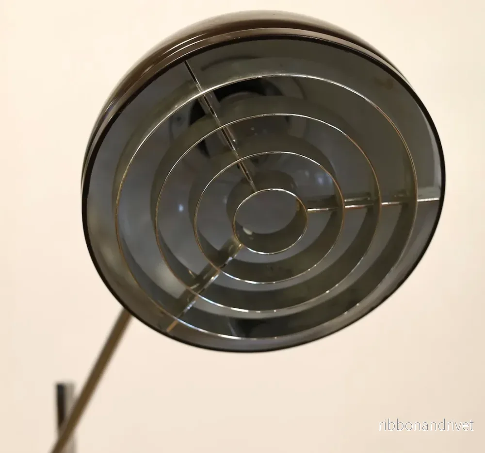 Lackerad golvlampa från 1960/-70-talet Lackerad golvlampa från 1960/-70-talet