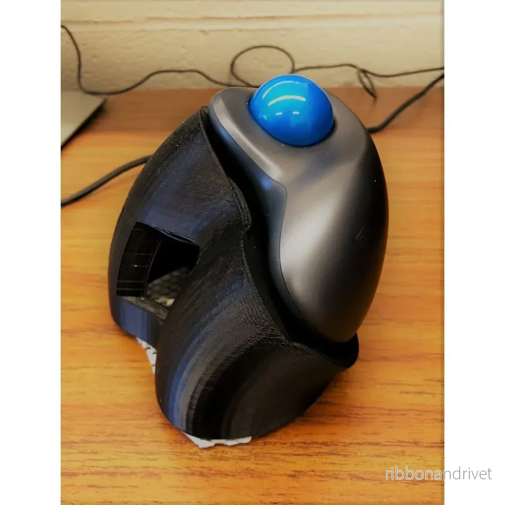 Ergonomiskt stativ för Logitech M570 trackball Ergonomiskt stativ för Logitech M570 trackball