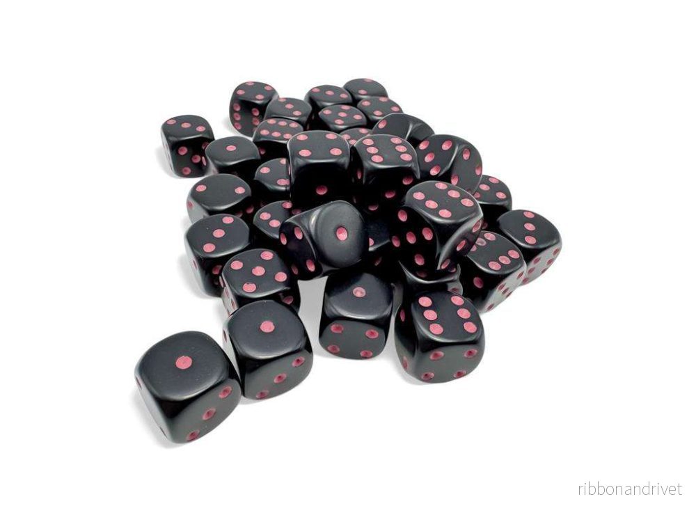 Opaque Black/Pink 12mm d6 Tärningar Block (36 Tärningar)