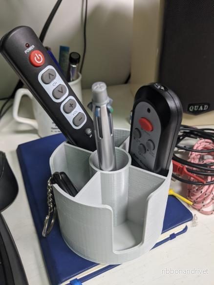 Elegant organizer för fjärrkontroller och pennor - Bild 2