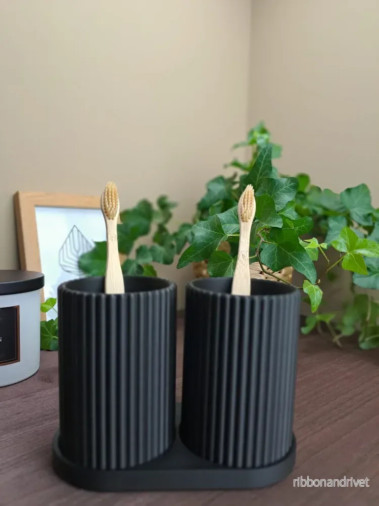 Dubbel tandborsthållarsättning i ribbad design - Bild 3