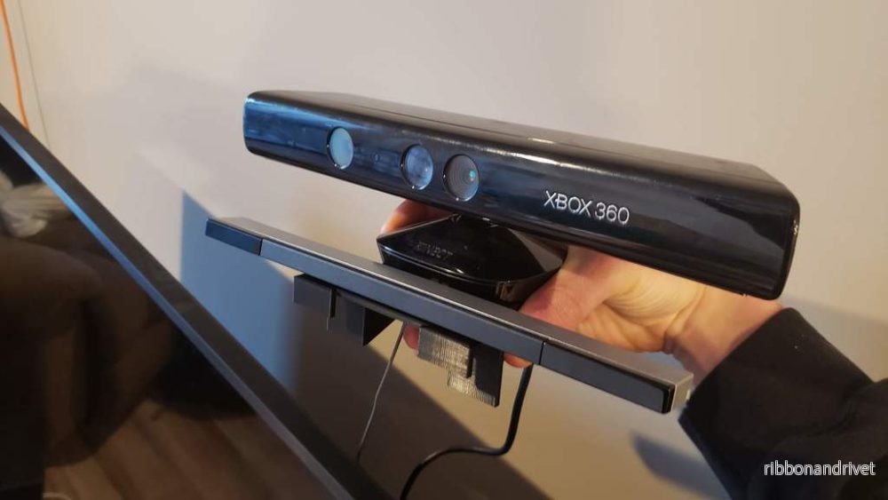Topp TV-fäste för Xbox Kinect & Wii Sensor Topp TV-fäste för Xbox Kinect & Wii Sensor