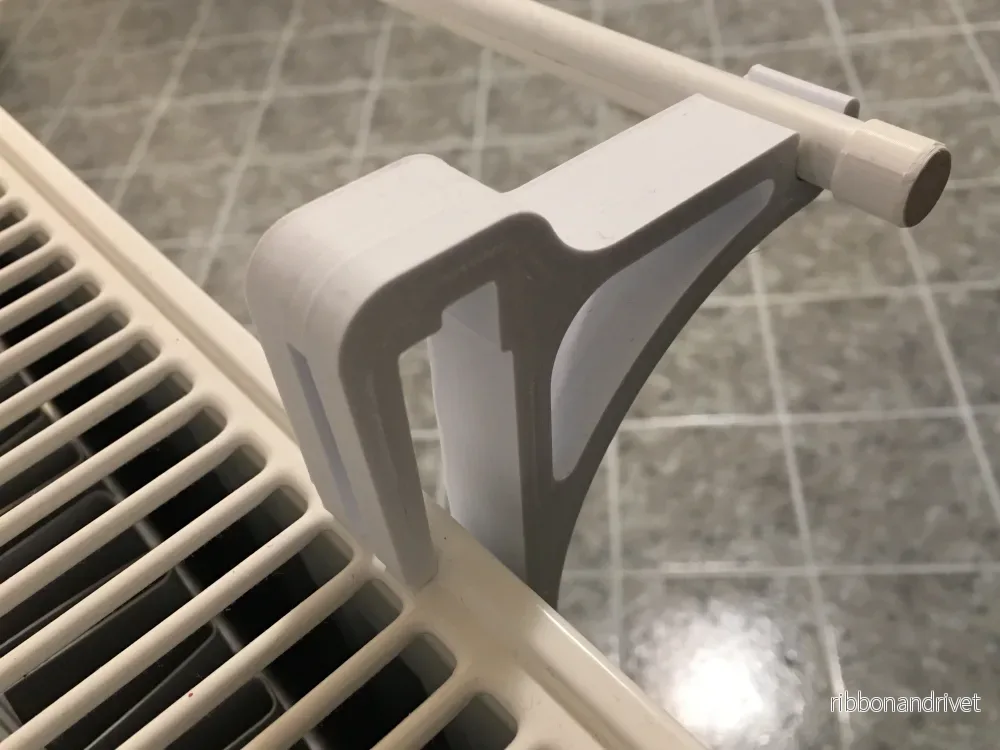 Praktiska krokar för handdukstorkar i radiatorn - Bild 3