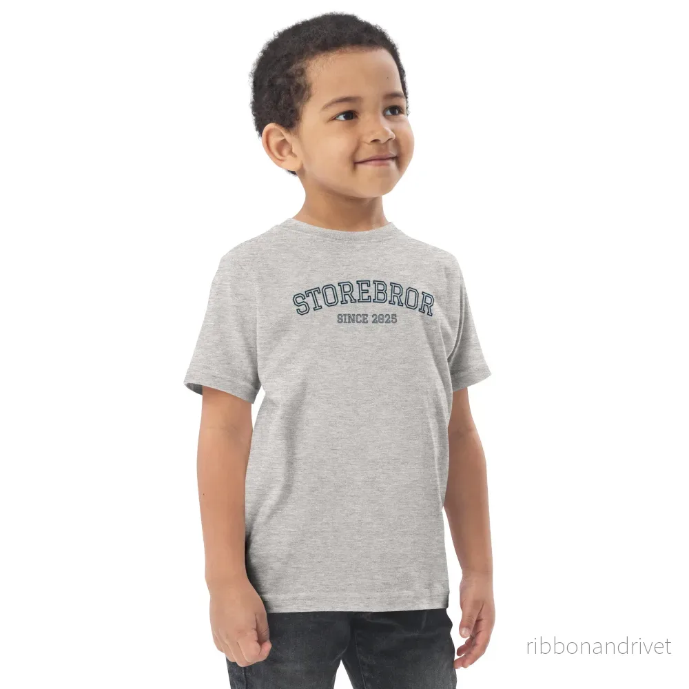 Storebror T-shirt - Since 2025 (svart text) - Bild 2