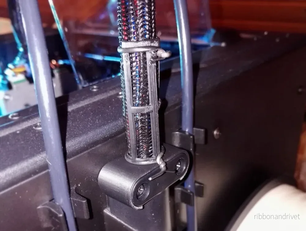 Förbättrad kabelhantering för FlashForge Creator Pro