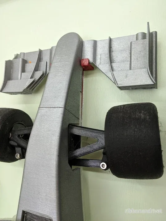 Command-Strip Väggfäste för OpenRC F1 Bil Command-Strip Väggfäste för OpenRC F1 Bil