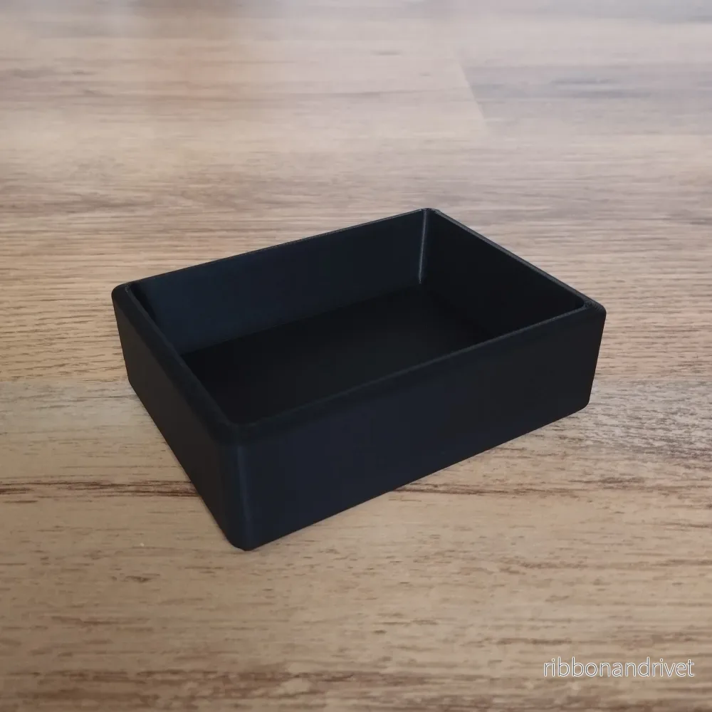 Minimalistisk rektangulär tvålkopp för badrum