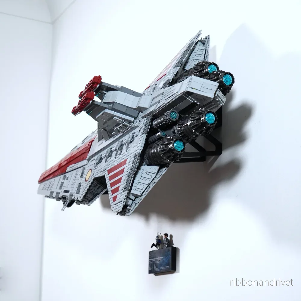 Väggfäste för LEGO Star Wars UCS Venator 75367 - Bild 3