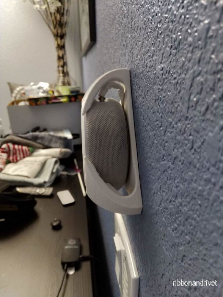 Väggfäste för Echo Dot 3 – Dold kabeldragning - Bild 2