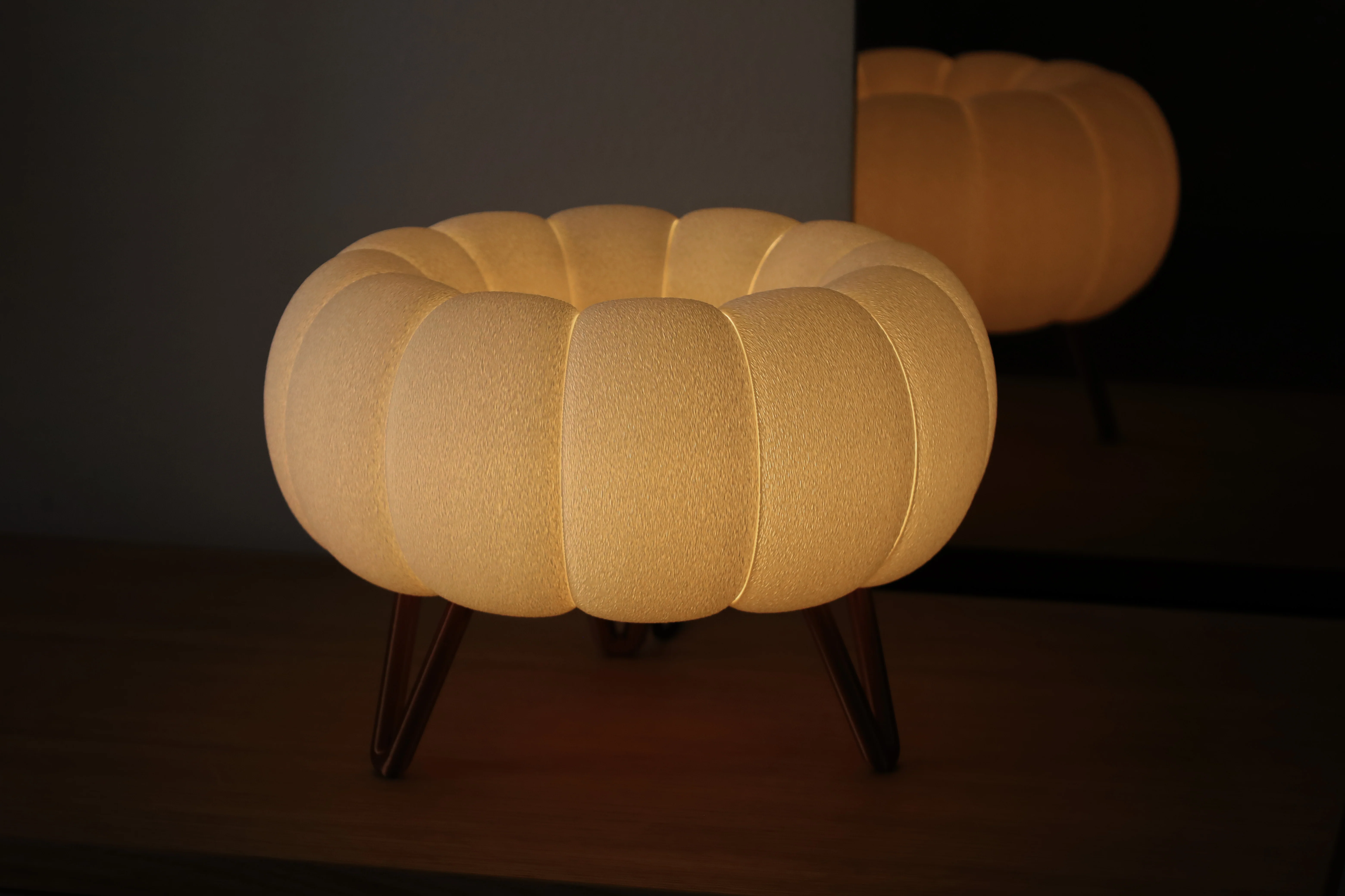IAP Airy Table Lamp IAP Airy Table Lamp