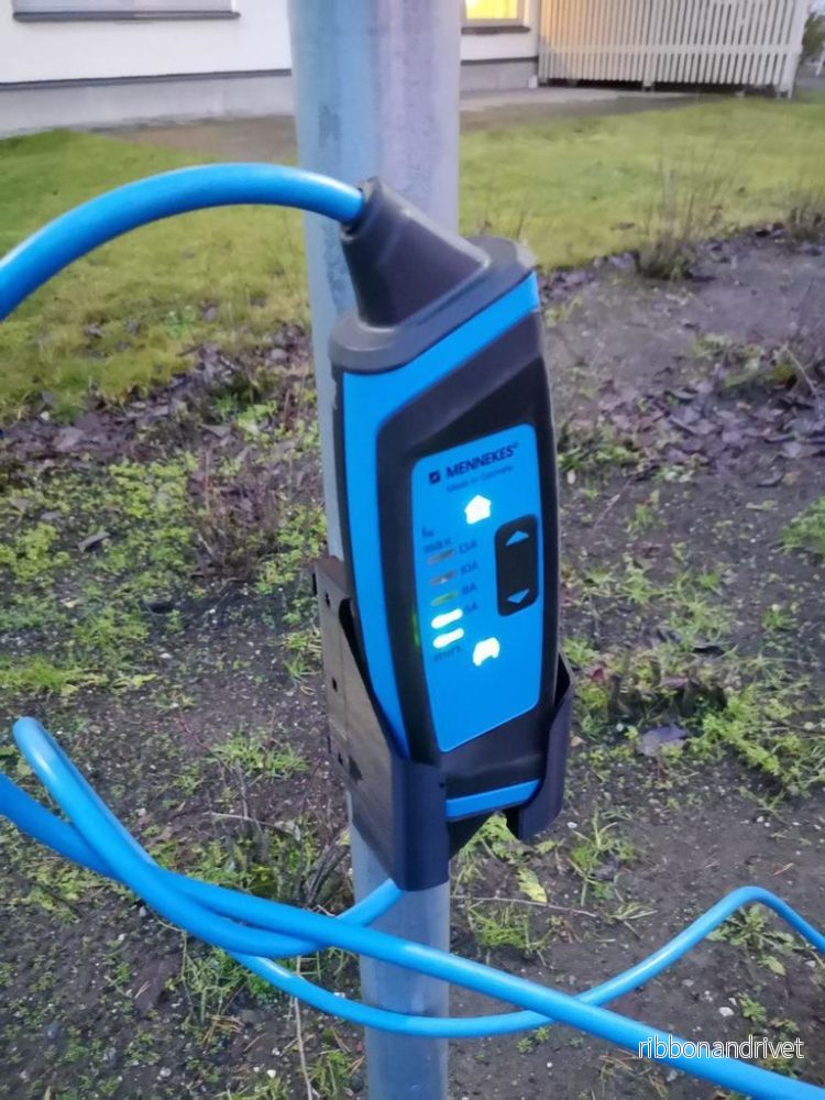 Hållare för laddbox (Mennekes, VW) - Bild 2