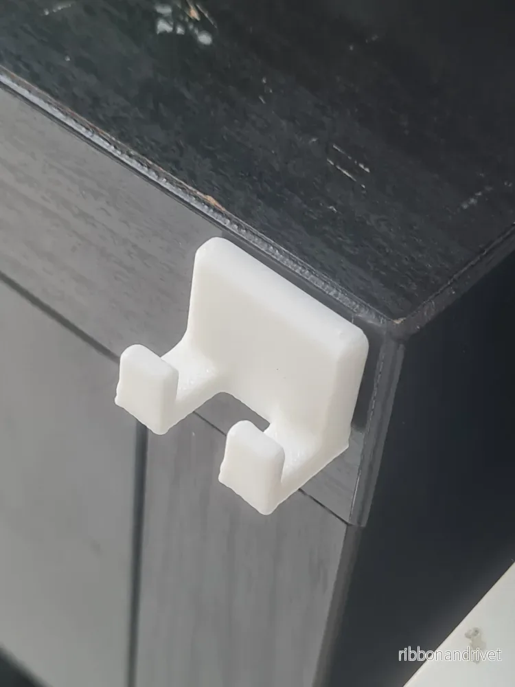 USB-kabelhållare V2 – Förbättrad rotationsfunktion USB-kabelhållare V2 – Förbättrad rotationsfunktion