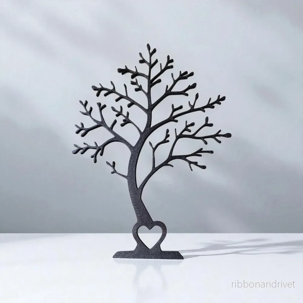 Minimalistisk trädekoration för hyllor och bord - Bild 2