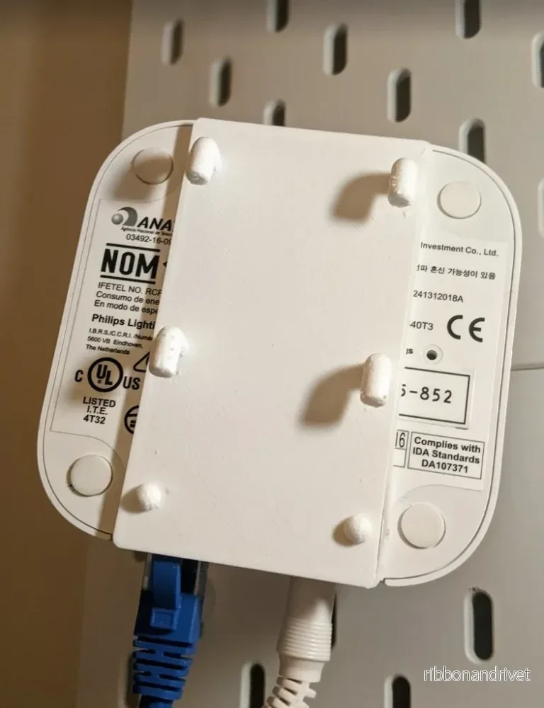 Philips Hue Hub v2.1 Skadis-fäste