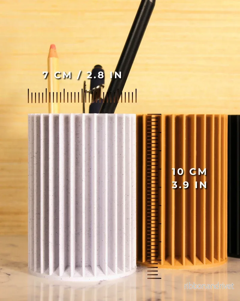 Minimalistisk skrivbordsorganisatör och pennhållare