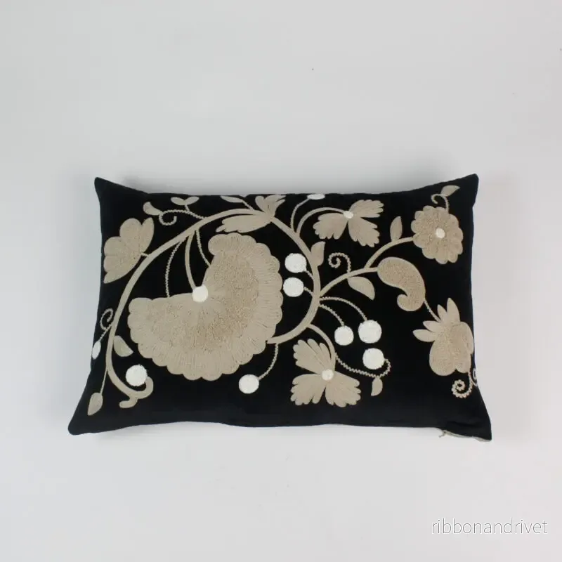 KUDDFODRAL Blommigt Svart & Beige 40×60