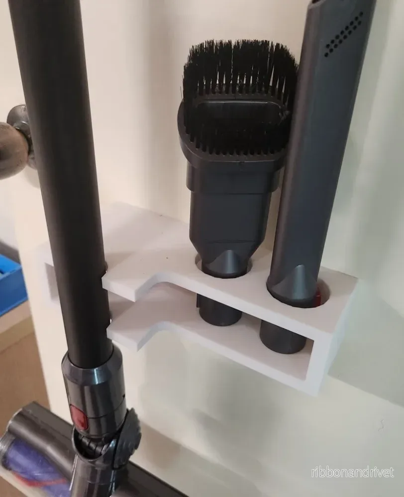 Väggfäste till Dyson v7 dammsugare med förvaring för 2 tillbehör - Bild 2
