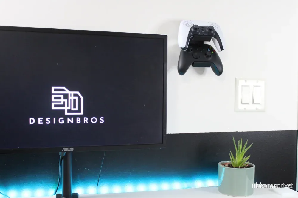 Universellt väggfäste för två handkontroller – perfekt för Xbox och PS5