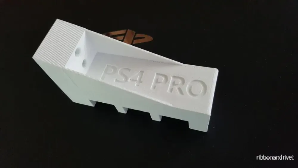 PS4 Pro väggfäste – Optimalt utrymme och säkerhet - Bild 2