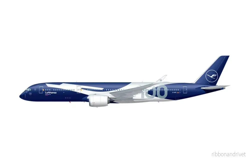 Revell: Presentset A350-900 – Lufthansa 100-årsjubileum 1:144 Revell: Presentset A350-900 – Lufthansa 100-årsjubileum 1:144