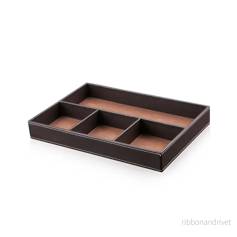 PU-läder bricka – 4 Fack, Stapelbar Förvaring för Accessoarer & Plånbok PU-läder bricka – 4 Fack, Stapelbar Förvaring för Accessoarer & Plånbok