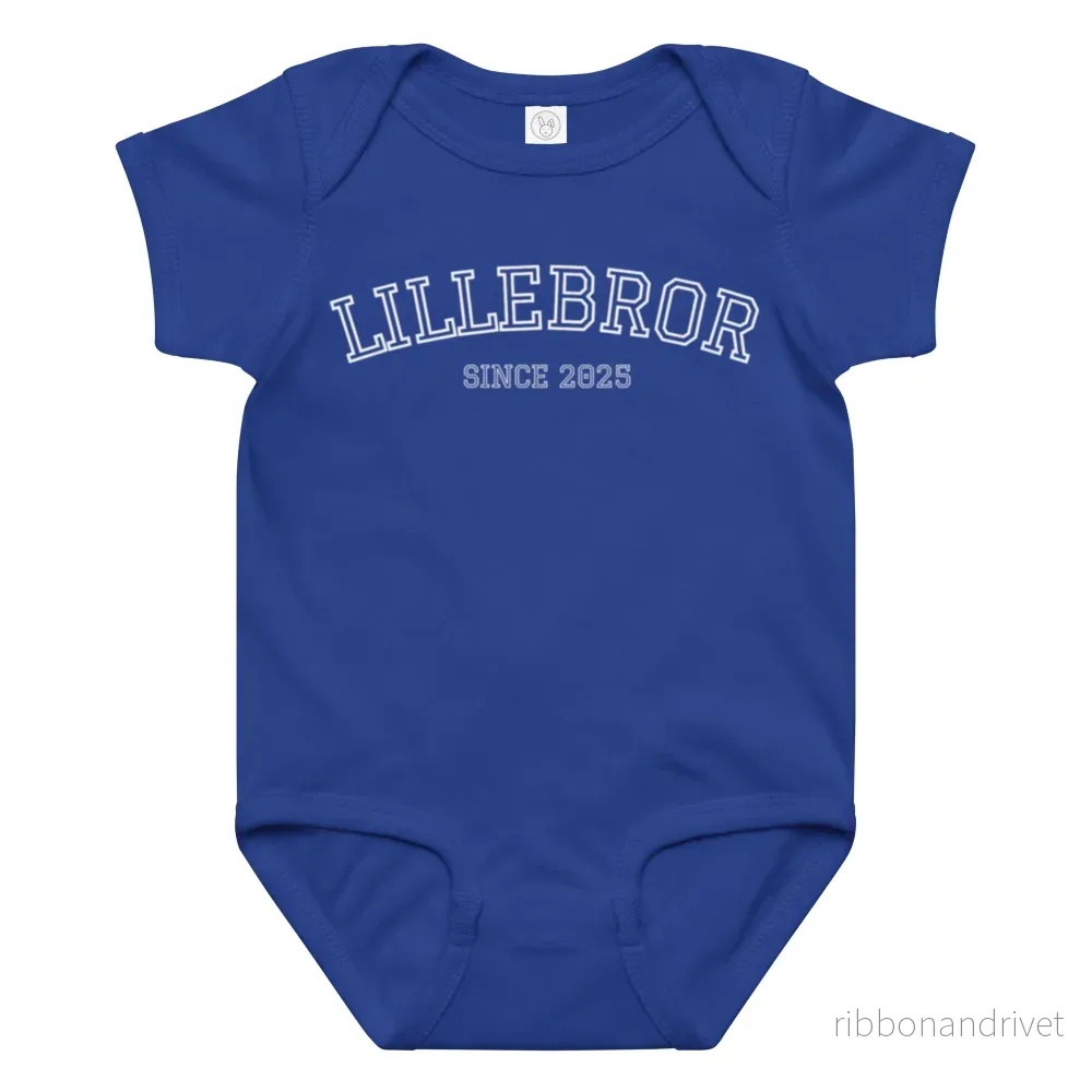 Lillebror Body - 2025 (vit text) - Bild 3