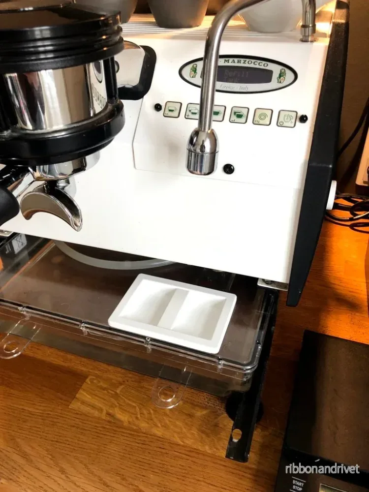 Vattentankslock till La Marzocco GS3 espressomaskin