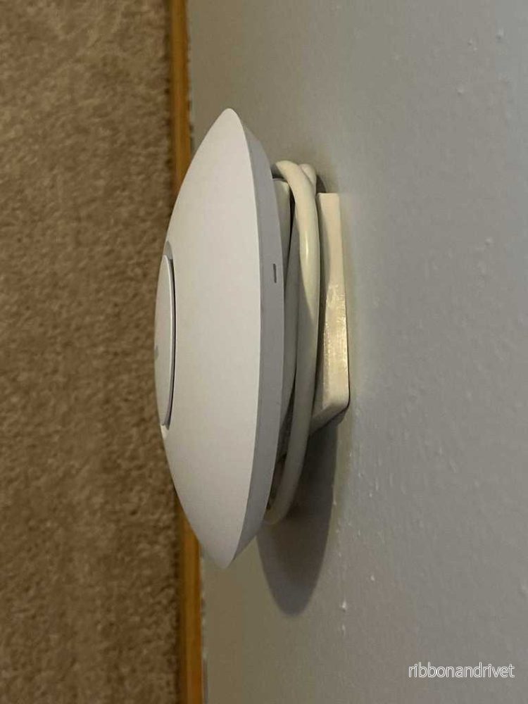 Ubiquiti Unifi Access Point AC Lite Väggplatta med Keystone - Bild 2