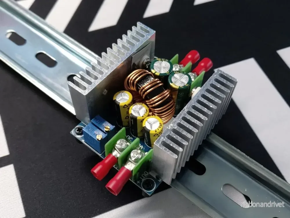 DIN-skenefäste för 20A 300W Buck-omvandlare
