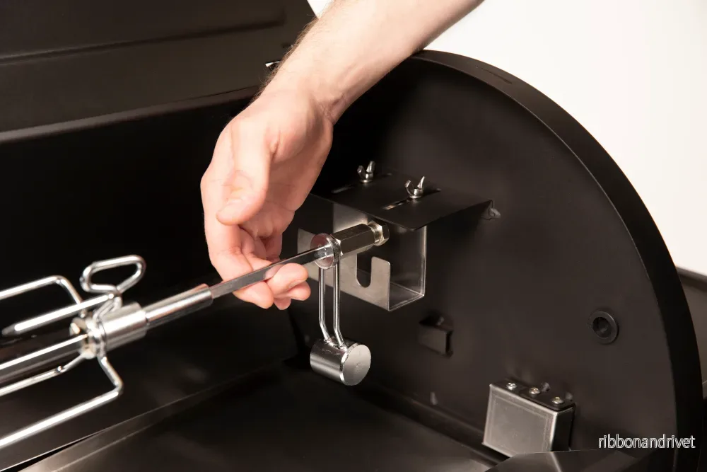 Rotisseriset för Crown™ & Regal™ Pelletgrill - Bild 3